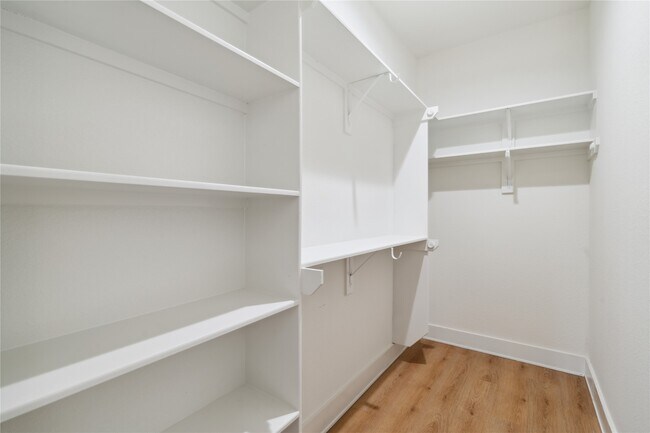 Building Photo - 4631 Balkin St