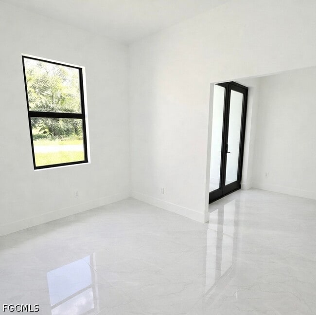 Building Photo - 2522 Alice Pl