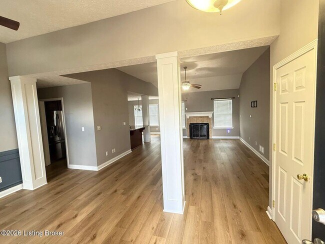Building Photo - 1303 Bostwick Ln