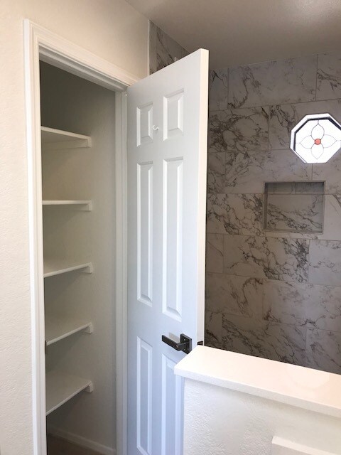 Bathroom Closet - 7510 E Thomas Rd