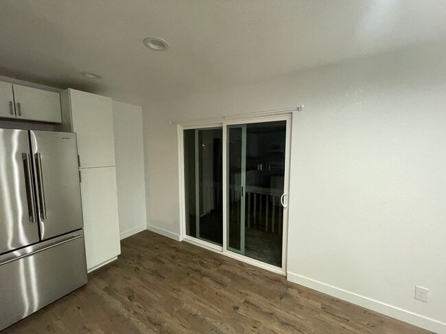 Building Photo - 111 Lilac Way