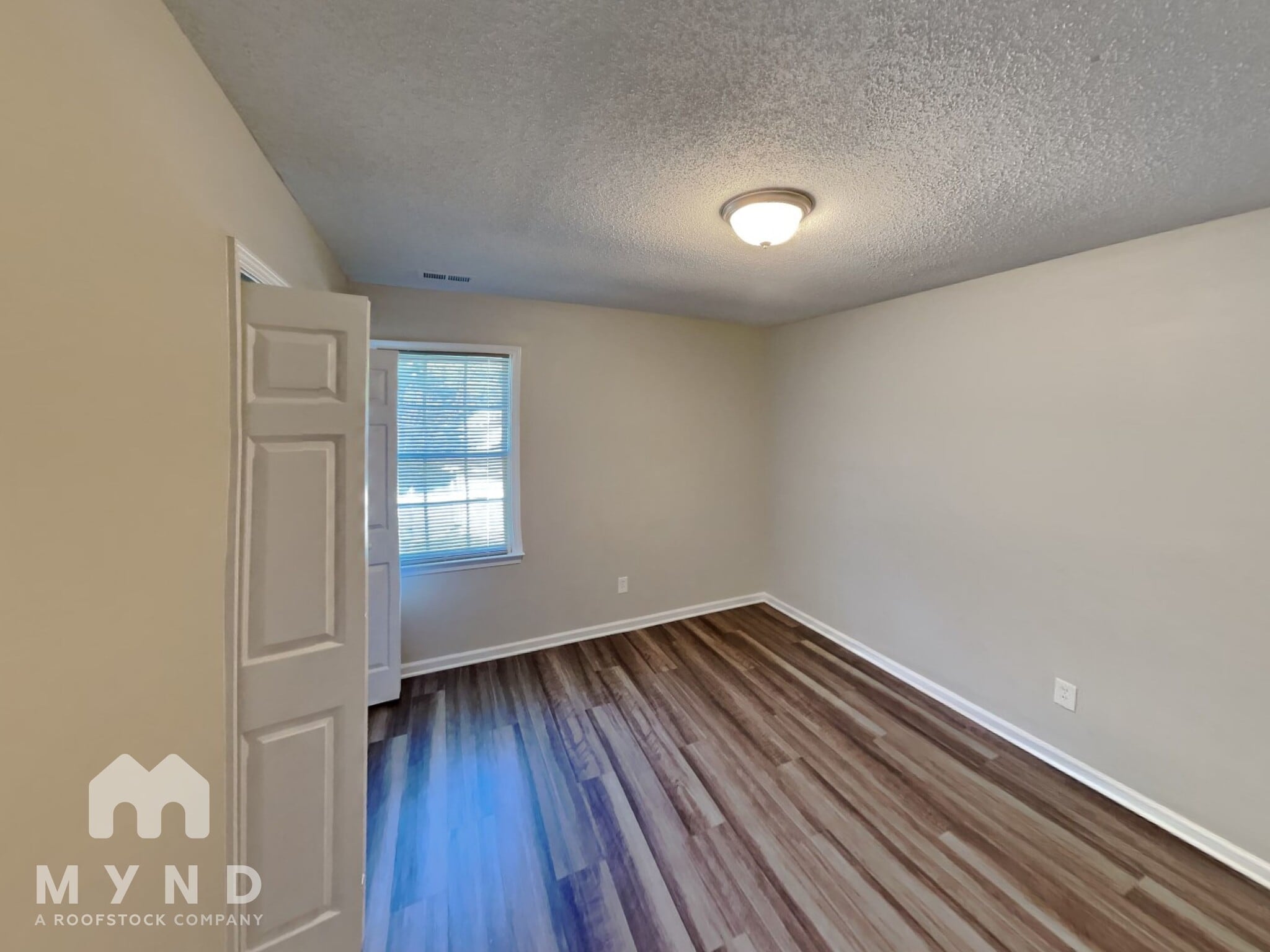 Building Photo - 9043 Silver Coach Ln