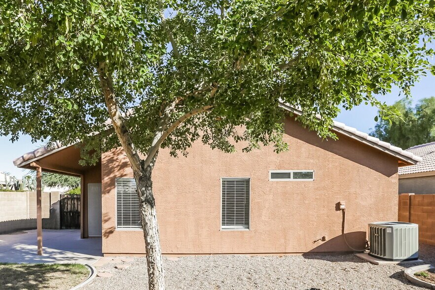 Building Photo - 13381 W Ocotillo Ln