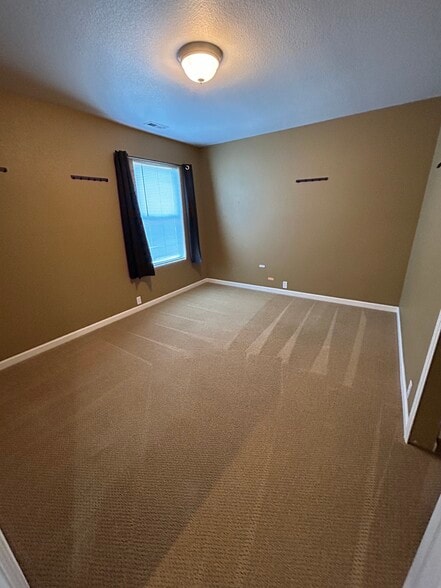 Building Photo - 11840 Bremen Pt