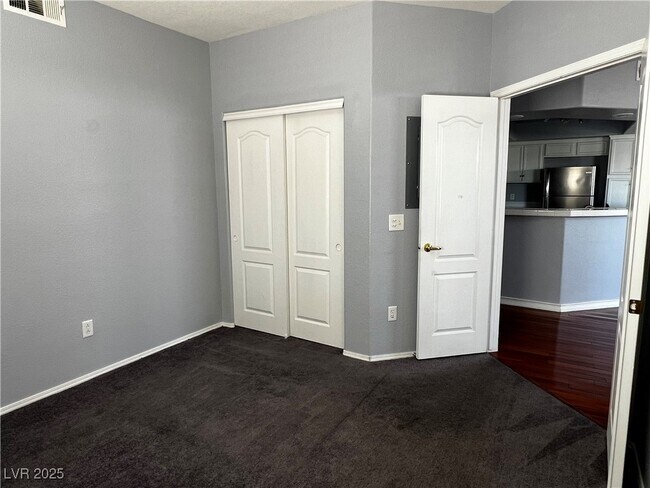 Building Photo - 6905 Cobre Azul Ave