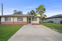 Building Photo - 4406 Santa Barbara Blvd S