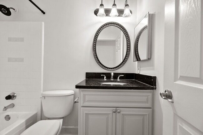 Building Photo - 5207 Santa Fe Pkwy