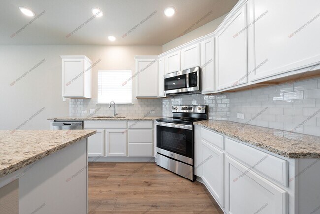 Building Photo - 5305 Friars Lp
