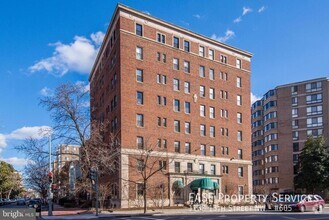 Building Photo - 1133 13th St NW