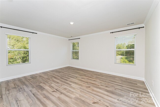 Building Photo - 2352 Belterra Dr