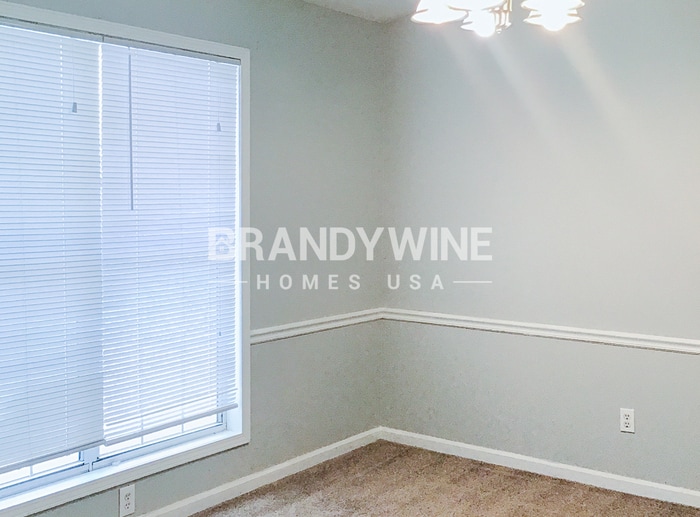 Building Photo - 5900 Homestead Cir