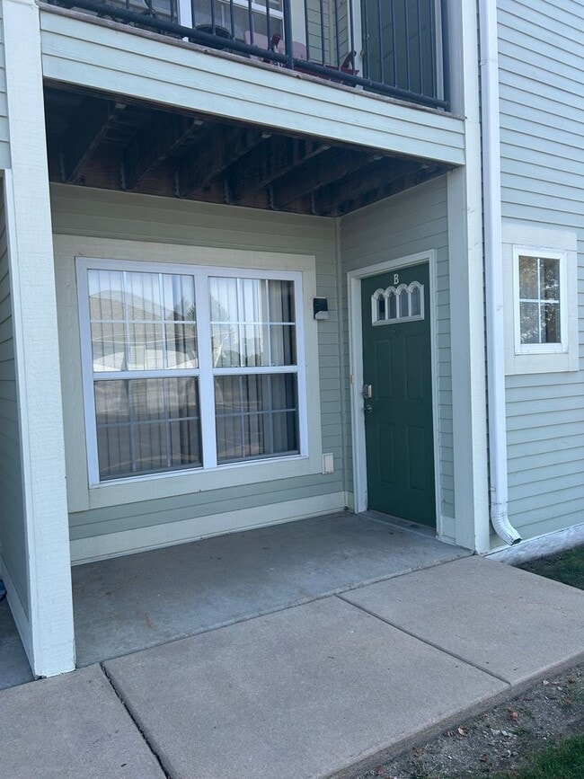 Interior Photo - Charleston Apartments