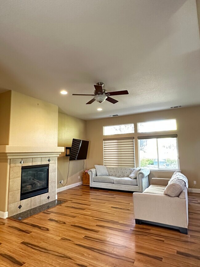 Primary Photo - 11835 Kemper Oaks Ct