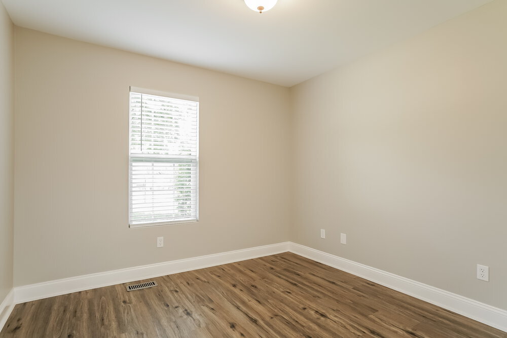 Building Photo - 143 Locket Dr