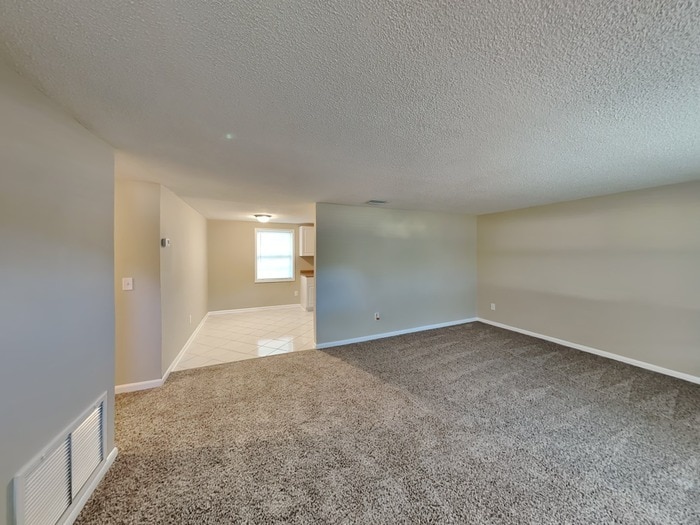 Building Photo - 2816 Commanche Ave