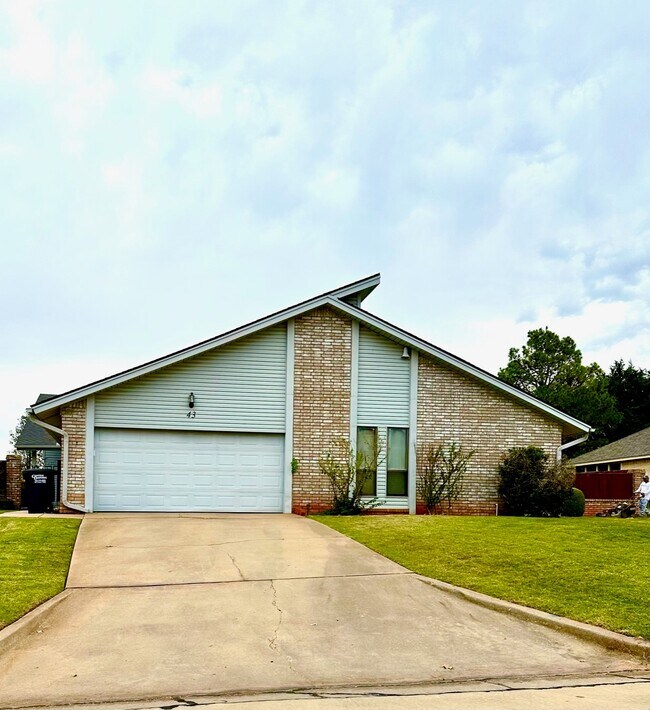 43 Crown Point 43 Crown Point Shawnee OK 74804 Apartment Finder