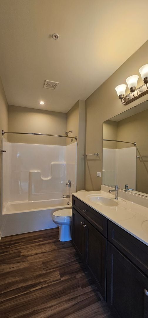 Building Photo - Emery Oak-2Br/2Ba Rental Home-First Floor