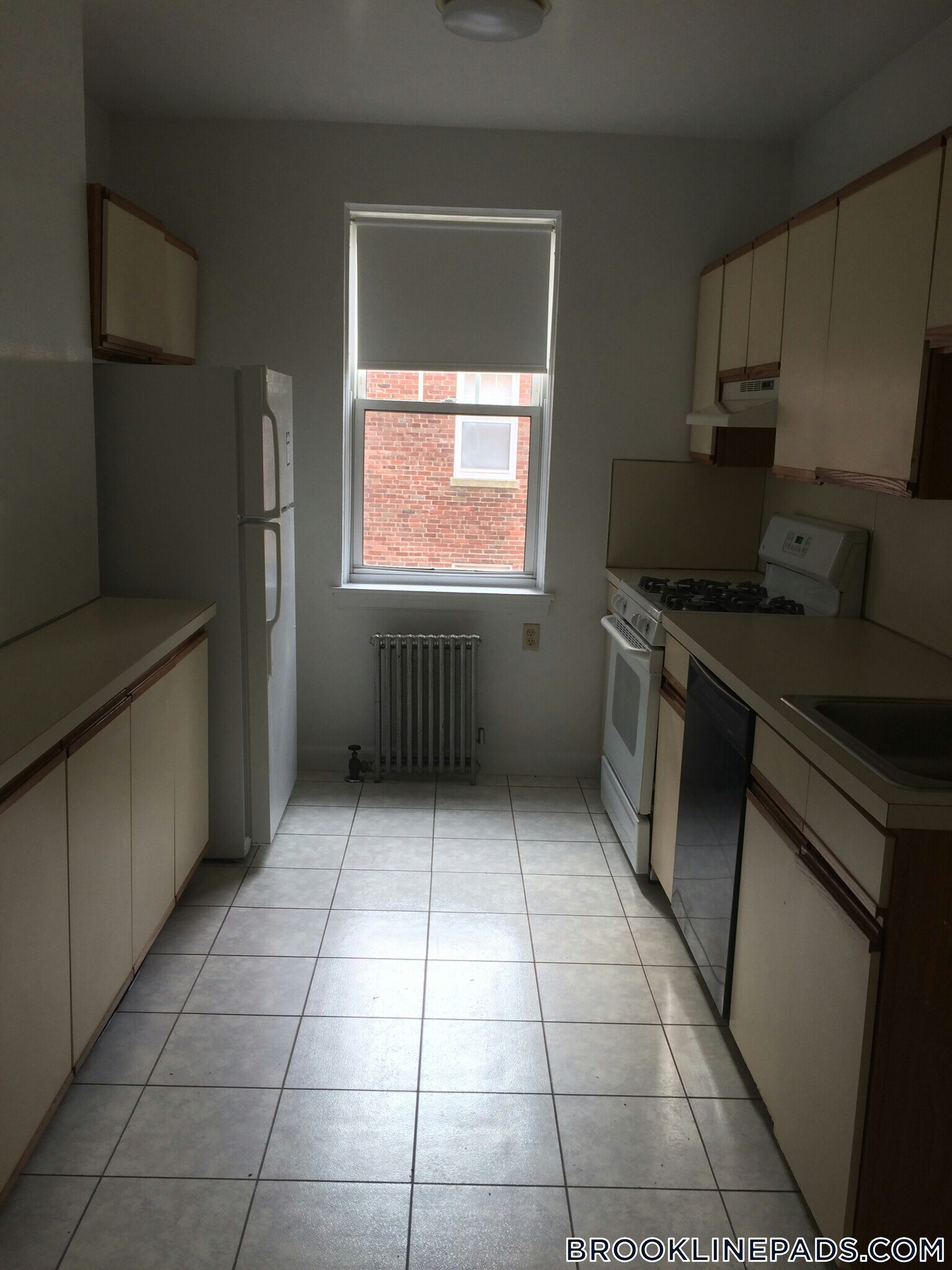 Building Photo - 38 Harris St