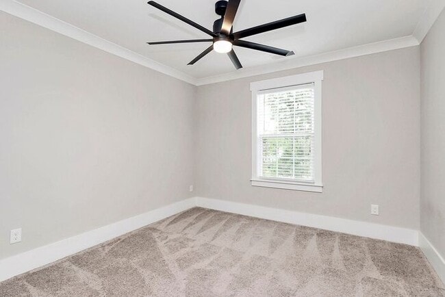 Building Photo - Stunning 3BD/2.5BA Home in Charlotte!