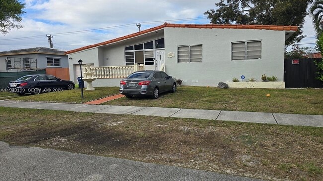 Building Photo - 8261 SW 34th Terrace