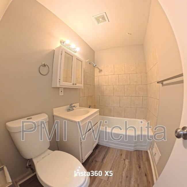 Building Photo - 6163 E Boston St