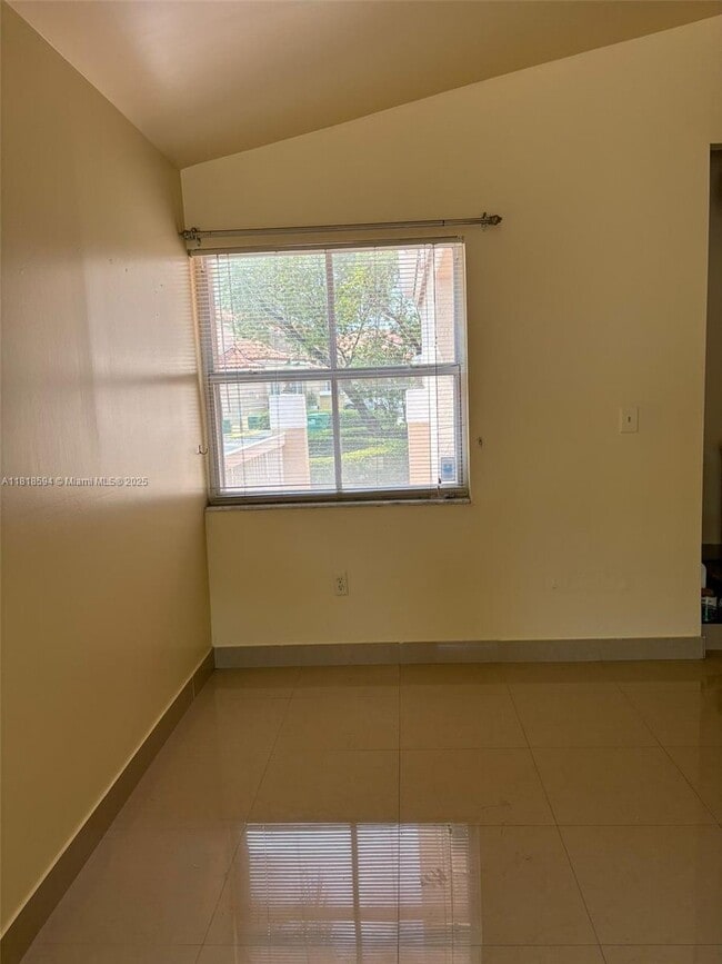 Building Photo - 6427 SW 132nd Ct Cir