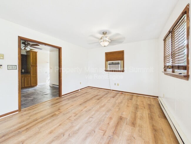 Building Photo - 530 Highland Ave