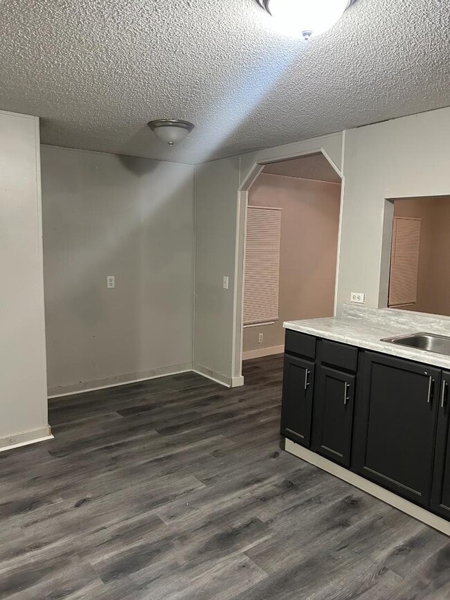 Building Photo - 188 AN Cir