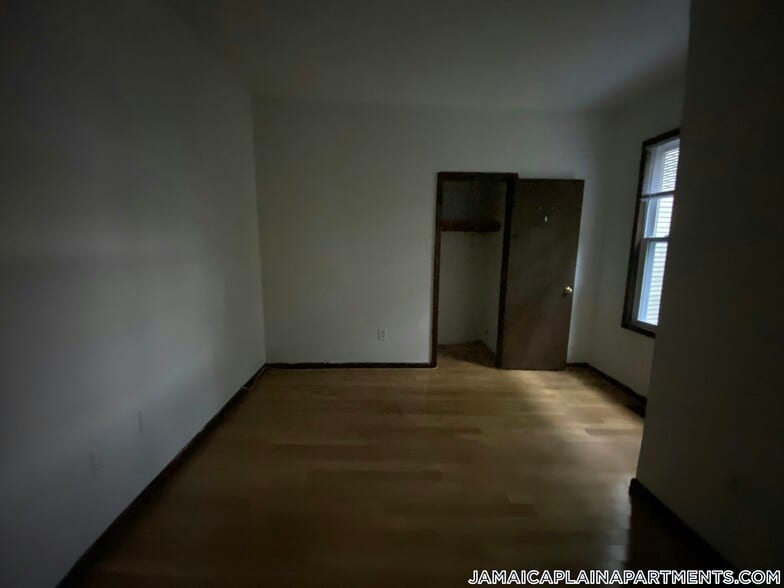 Building Photo - 89 Sheridan St