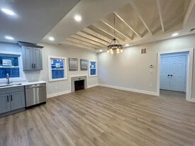 Building Photo - 86 Alpine Dr