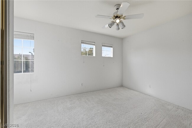 Building Photo - 9236 Eagle Ridge Dr