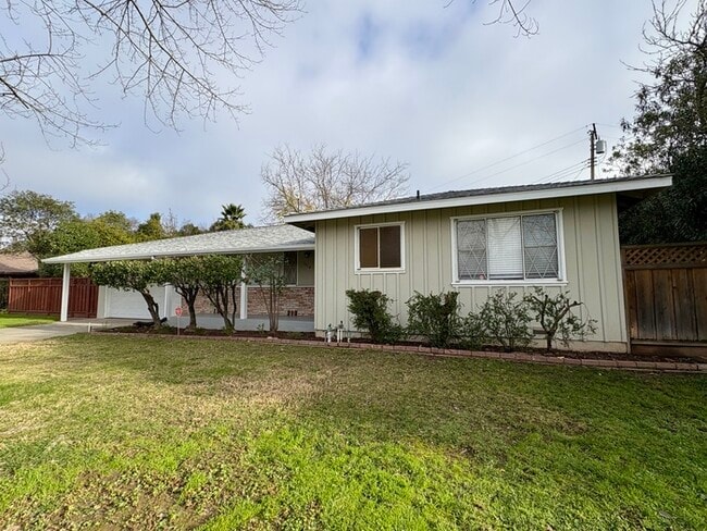 Building Photo - Beautiful 3 Bedroom For Rent in Sacramento!