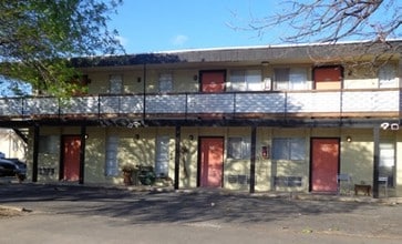 Building Photo - The Preserve Hyde Park - Avenue A