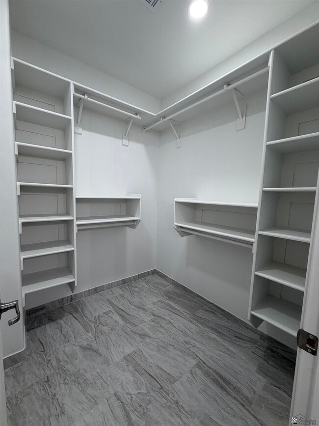 Building Photo - 4764 E Jett St