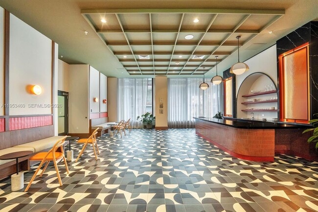 Building Photo - 11 NE 6th St