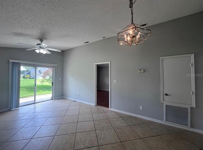 Building Photo - 9618 Rivers Bend Ct