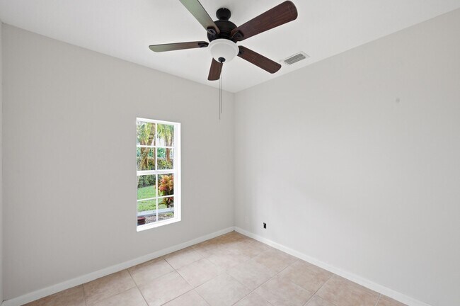 Building Photo - 207 Banyanwood Point