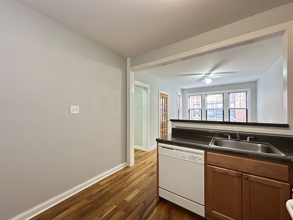Building Photo - 4329 N Wolcott
