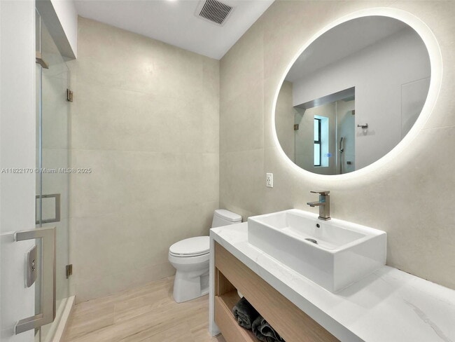 Building Photo - 130 SW 25th Rd