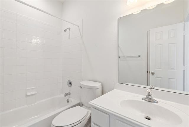 Building Photo - 9844 Meadow Rue Dr