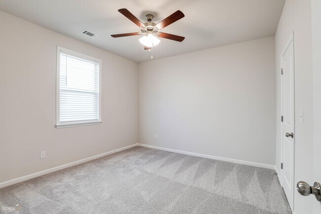 Building Photo - 724 Lanarck Wy