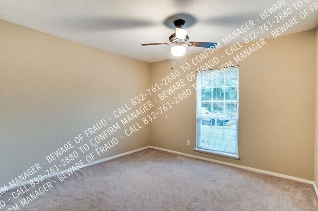 Building Photo - 3121 Fieldview Dr