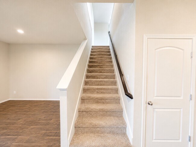 Building Photo - 21460 Rustic Elm Dr
