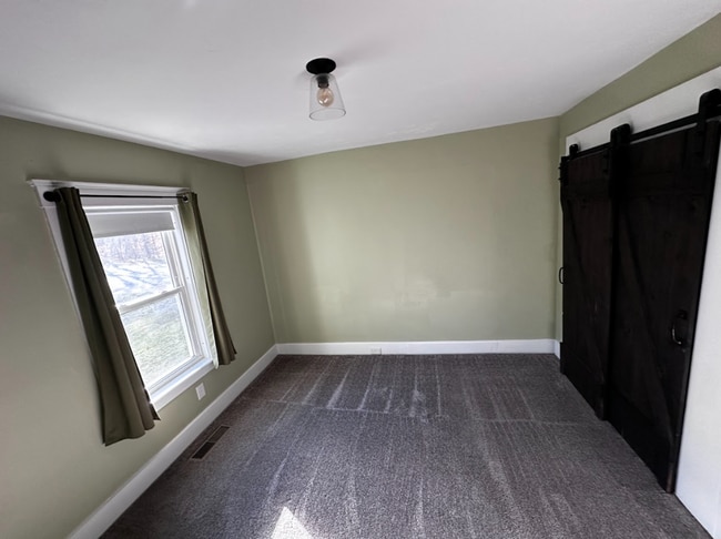 Building Photo - 47 Water St