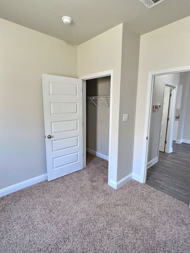 Building Photo - Beautiful 4-Bedroom, 2-Bath Home in Ocean ...