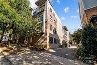 Building Photo - 708 N Davidson St