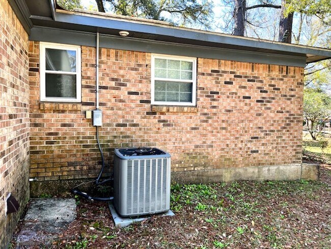 Building Photo - 3/2 in Wildwood Heights subdivision