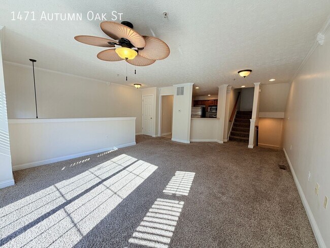 Building Photo - 1471 Autumn Oak St