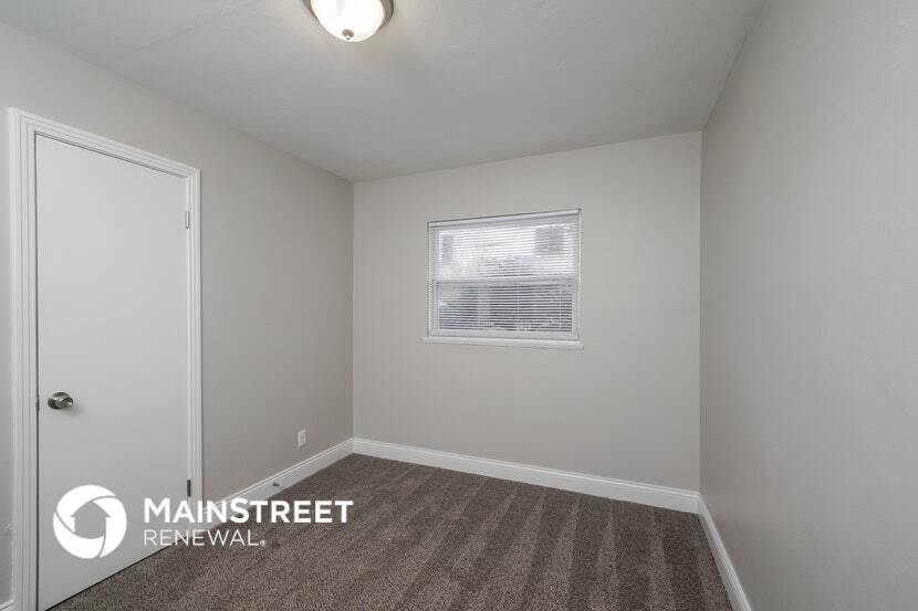 Building Photo - 9613 El Prado St