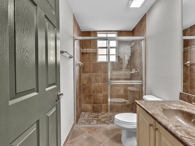 Building Photo - 2751 Ravella Way